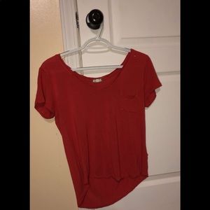 Red tee with pocket | V neck | eyeshadow | small